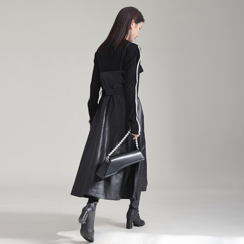 Robe Similicuir Taille Haute Bretelles – Coupe Amincissante & Retro