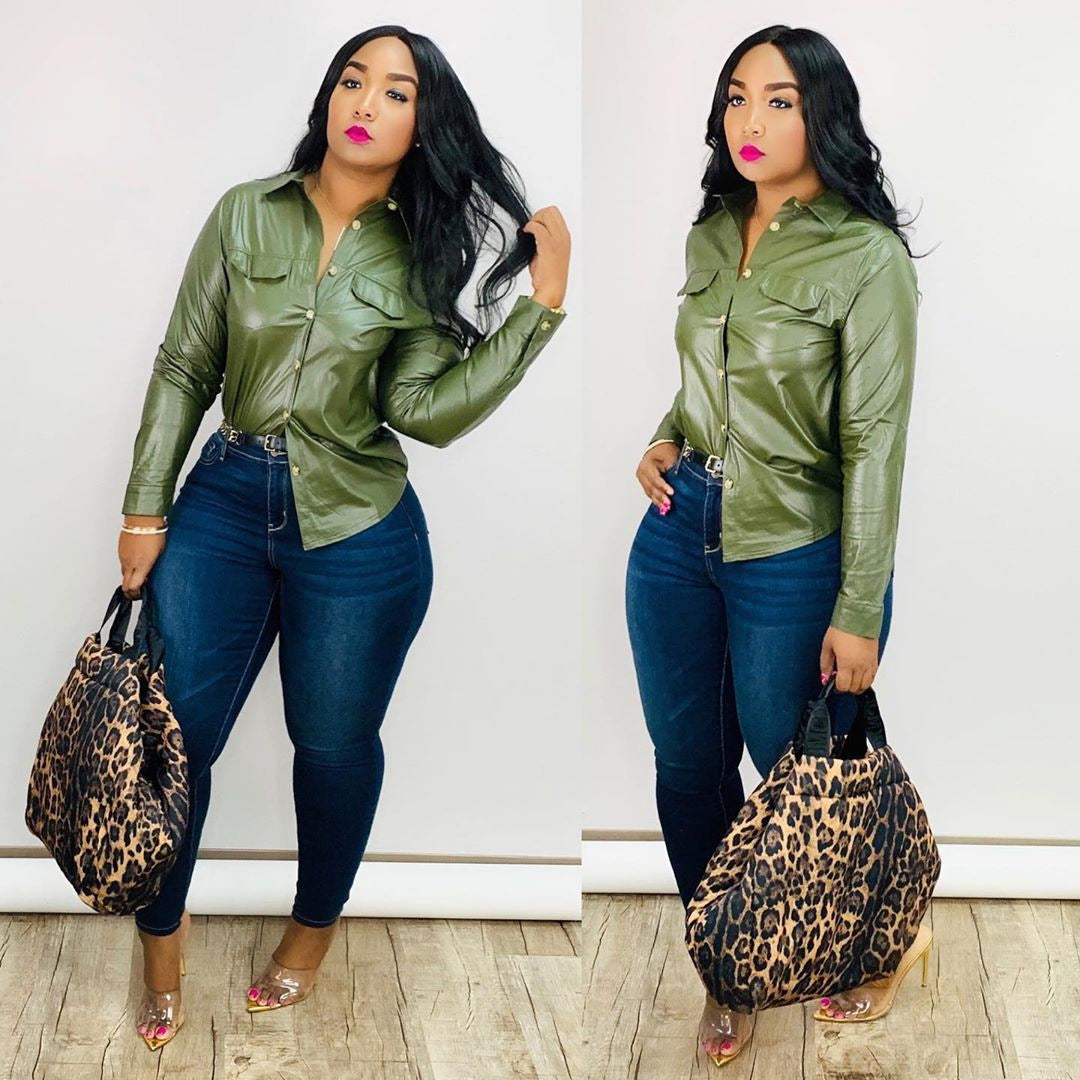 Top Chemise PU Cuir Manches Longues — Coupe Ajustée & Finition Brillante