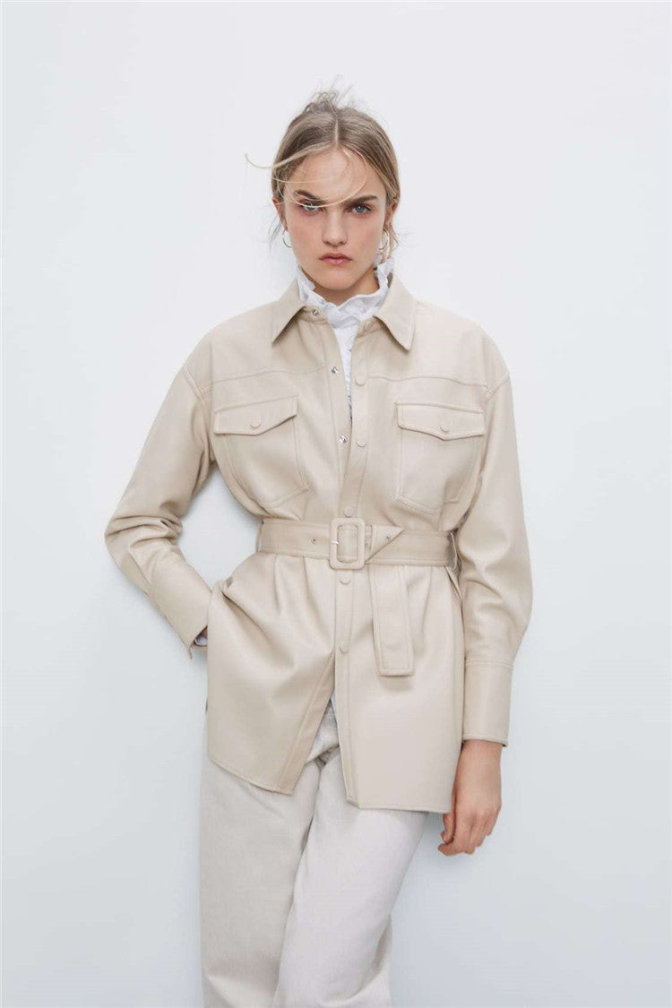 Veste PU Lacée Taille Haute – Coupe Ajustée & Fermeture Lacets