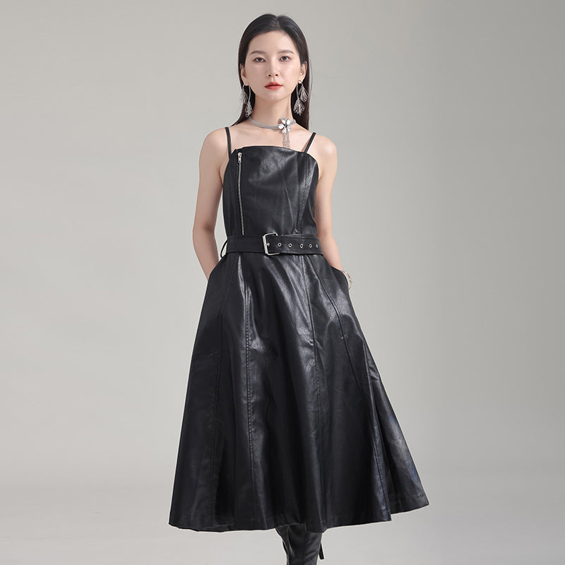 Robe Similicuir Taille Haute Bretelles – Coupe Amincissante & Retro