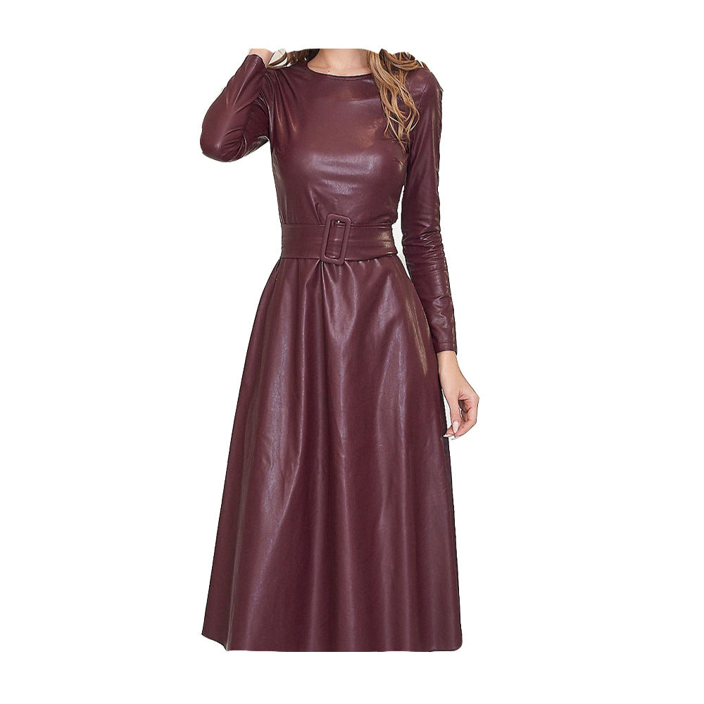 Robe Slim en Similicuir – Col Rond, Ceinture & Coupe Moulante
