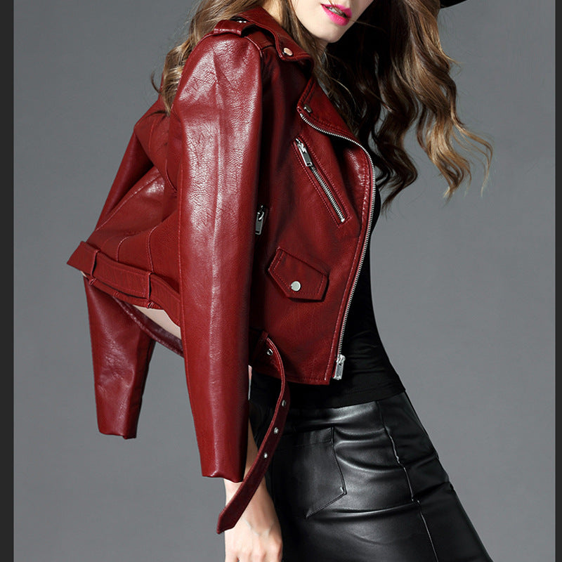 Veste Courte Slim en Similicuir – Coupe Structurée & Allure Chic