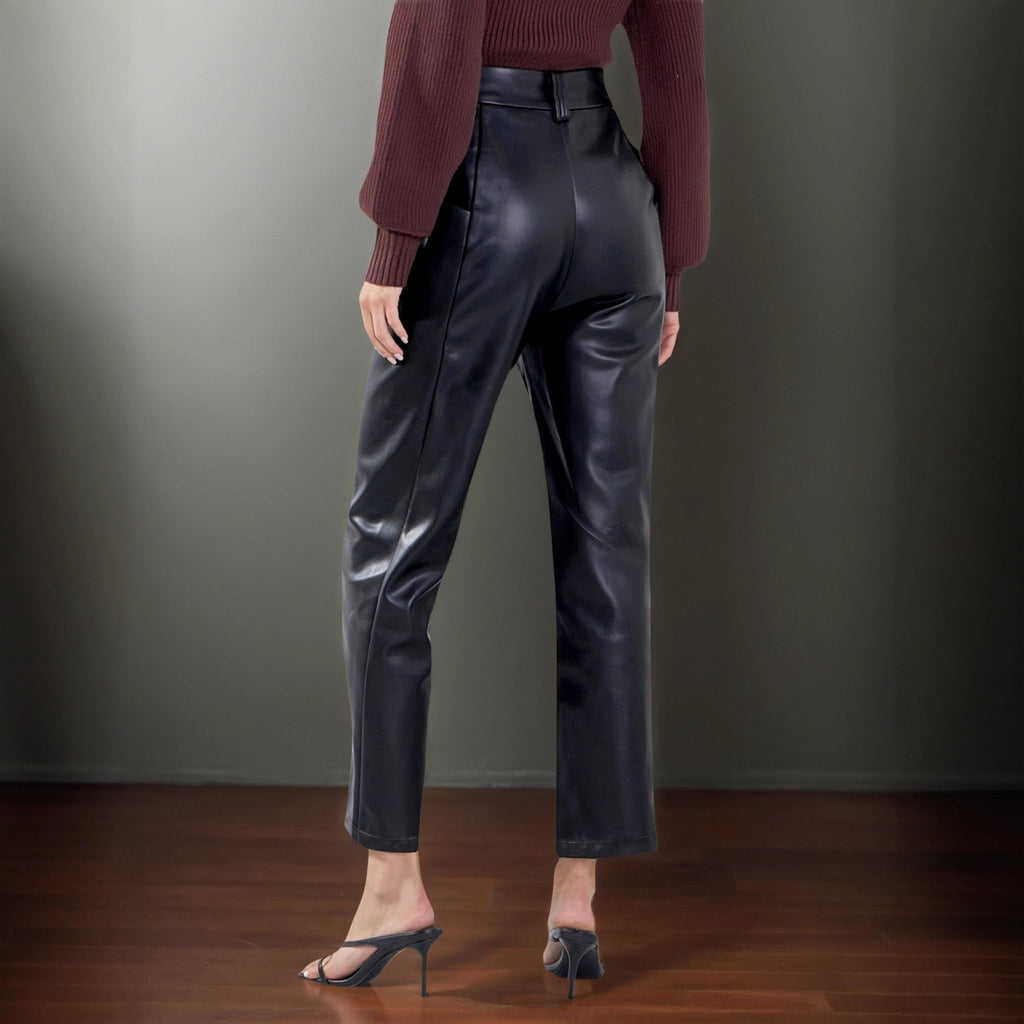 Pantalon Similicuir Mat Taille Haute – Coupe Droite & Allure Sculptée