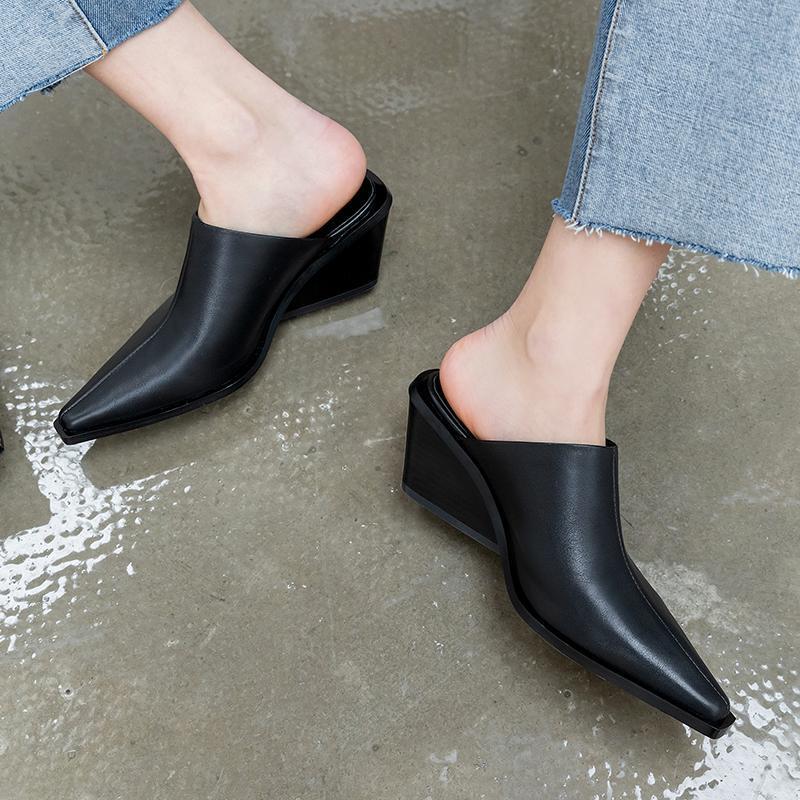 Mules à Talon Compensé Bout Fermé — Confort & Style