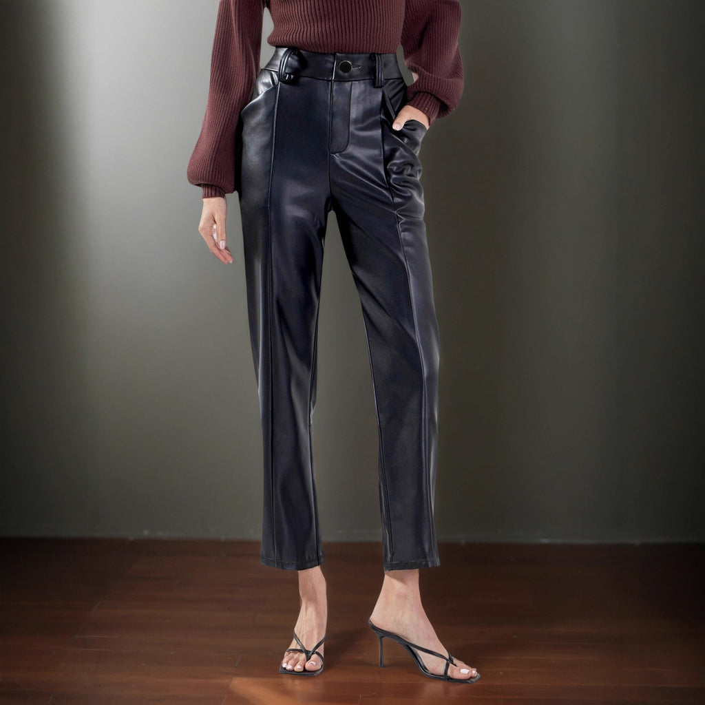 Pantalon Similicuir Mat Taille Haute – Coupe Droite & Allure Sculptée