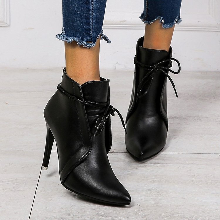 Boots Stiletto Bout Pointu à Lacets — Impermeéables