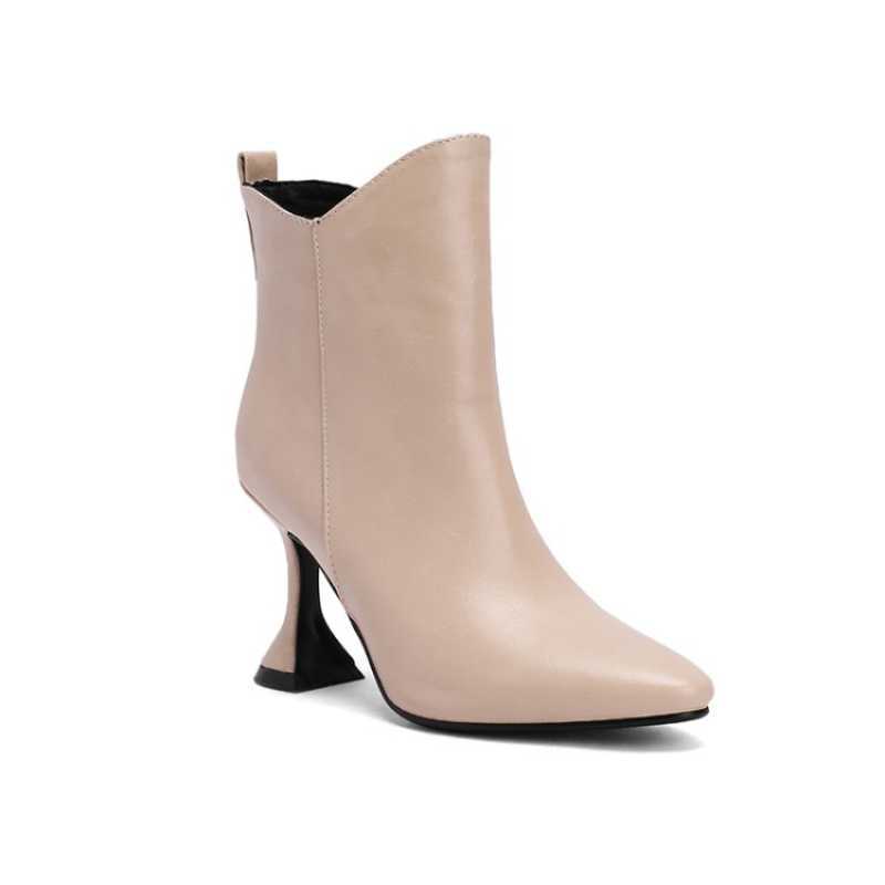 Escarpins en Cuir Souple — Chic & Confort