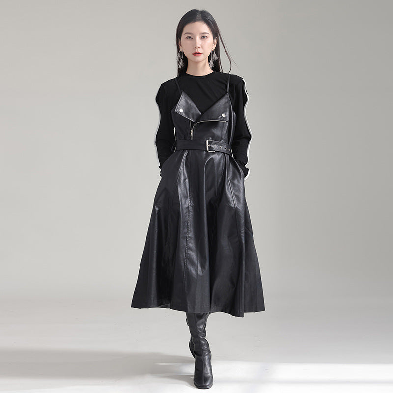Robe Similicuir Taille Haute Bretelles – Coupe Amincissante & Retro