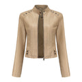 Veste Courte Cloutée en Similicuir – Col Montant & Coupe Slim